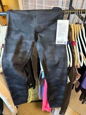 Lululemon Wunder Train High-Rise Tight 25" in Heritage 365 Camo Deep Coal Multi